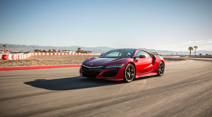 ACURA NSX on track